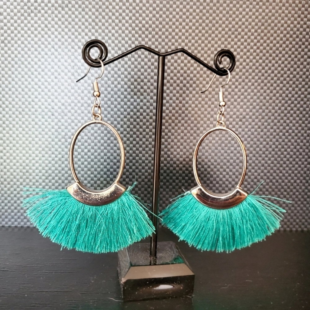 Boho silver and teal green fringe dangle earrings NWT